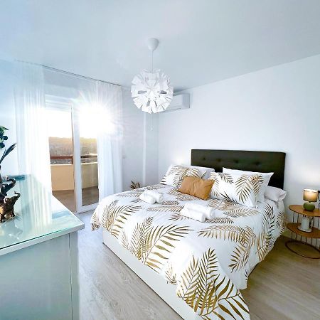 Apartamento A 900 M De La Playa Y Con Vistas Al Mar En Fuengirola Kültér fotó