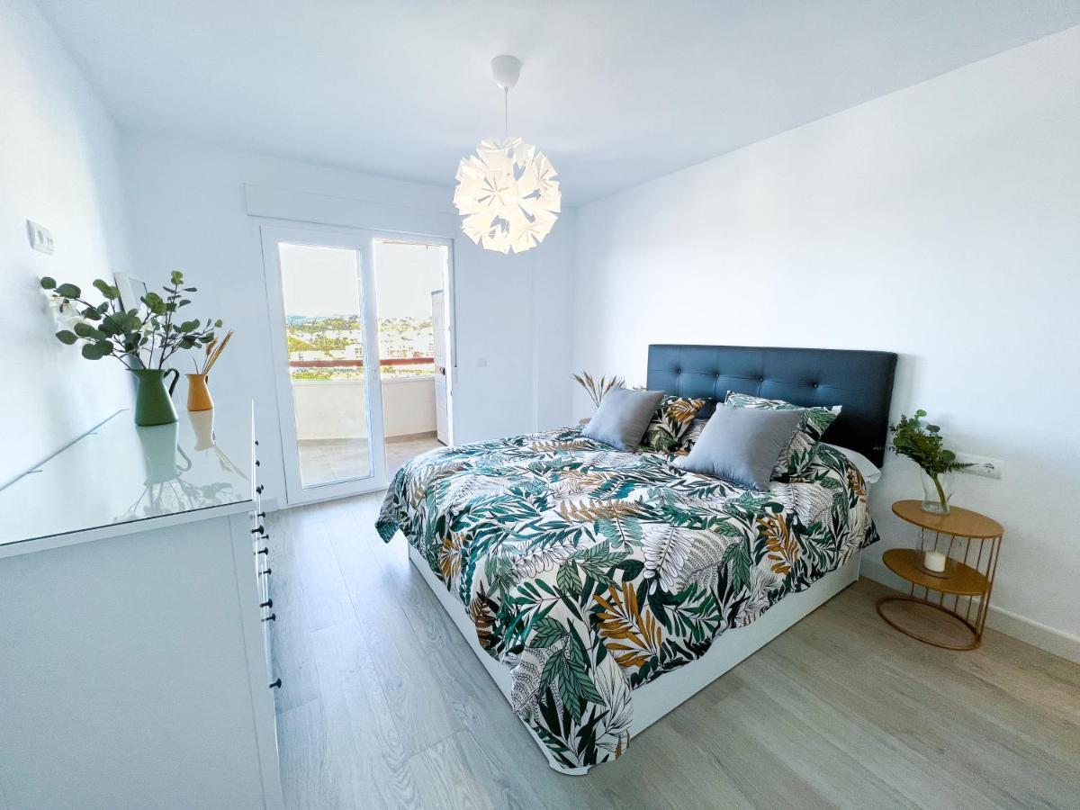 Apartamento A 900 M De La Playa Y Con Vistas Al Mar En Fuengirola Kültér fotó