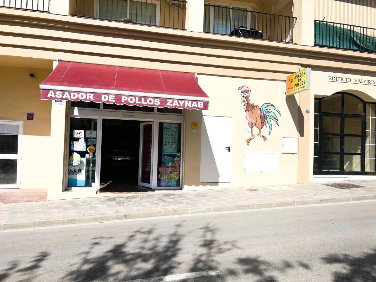 Apartamento A 900 M De La Playa Y Con Vistas Al Mar En Fuengirola Kültér fotó