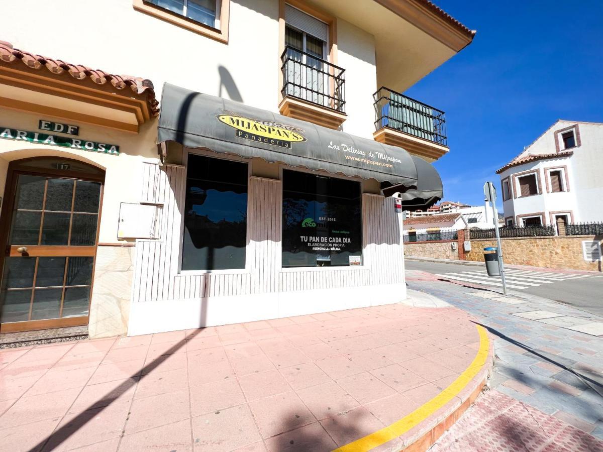 Apartamento A 900 M De La Playa Y Con Vistas Al Mar En Fuengirola Kültér fotó