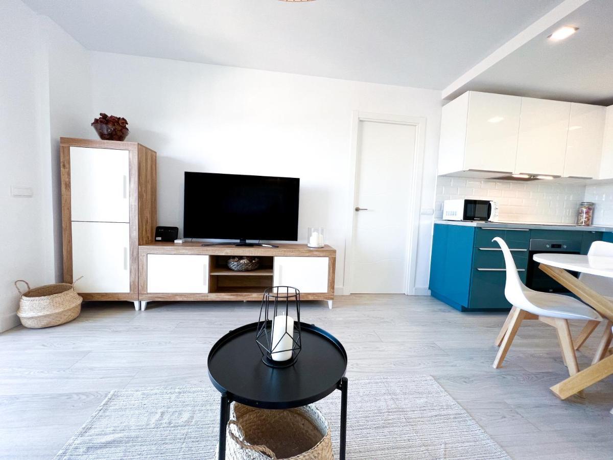 Apartamento A 900 M De La Playa Y Con Vistas Al Mar En Fuengirola Kültér fotó