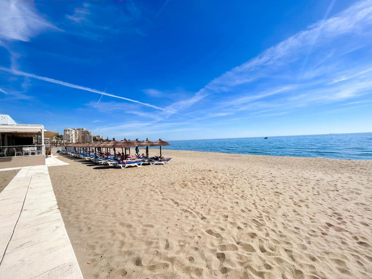 Apartamento A 900 M De La Playa Y Con Vistas Al Mar En Fuengirola Kültér fotó