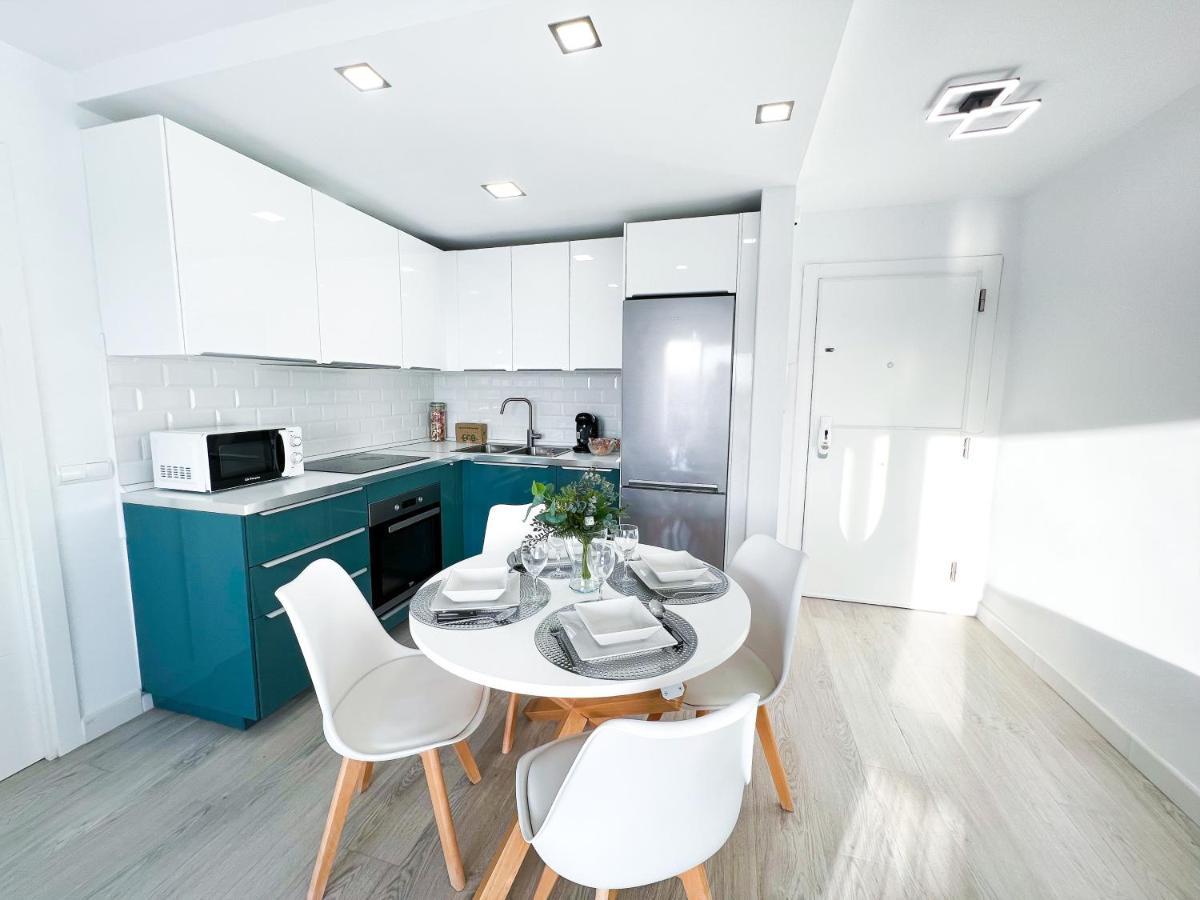 Apartamento A 900 M De La Playa Y Con Vistas Al Mar En Fuengirola Kültér fotó