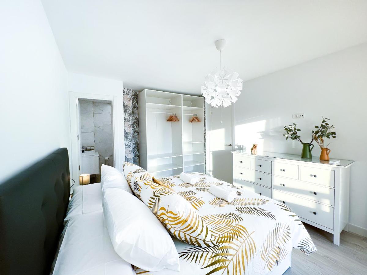 Apartamento A 900 M De La Playa Y Con Vistas Al Mar En Fuengirola Kültér fotó