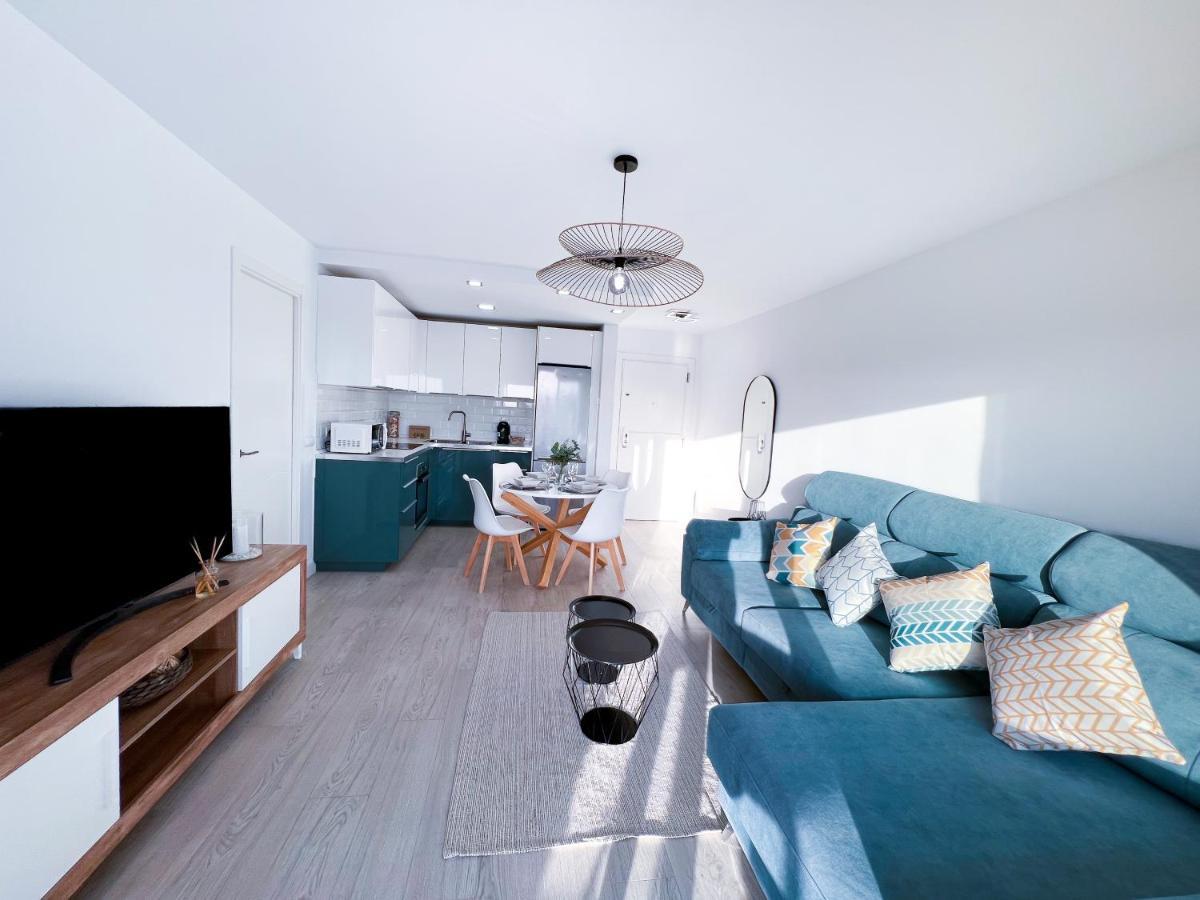 Apartamento A 900 M De La Playa Y Con Vistas Al Mar En Fuengirola Kültér fotó
